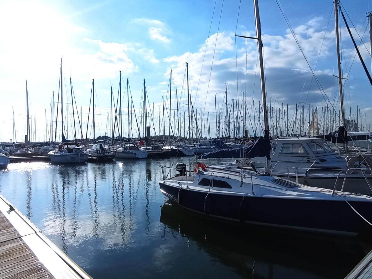 Le Kenav - Studio A 300 M Du Port Locmiquelic Экстерьер фото